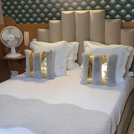Hotel Central Anzac อาเมียงส์ ภายนอก รูปภาพ