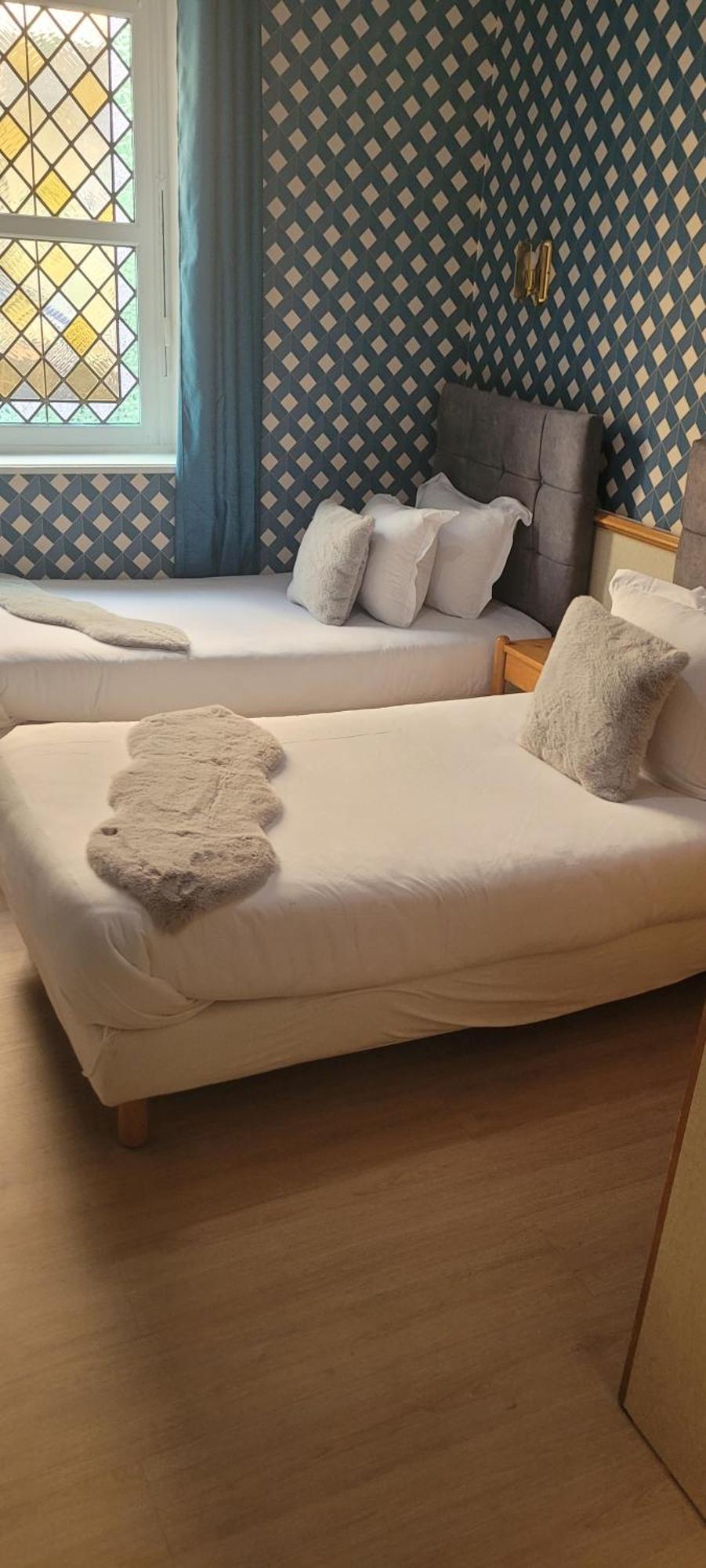 Hotel Central Anzac อาเมียงส์ ภายนอก รูปภาพ