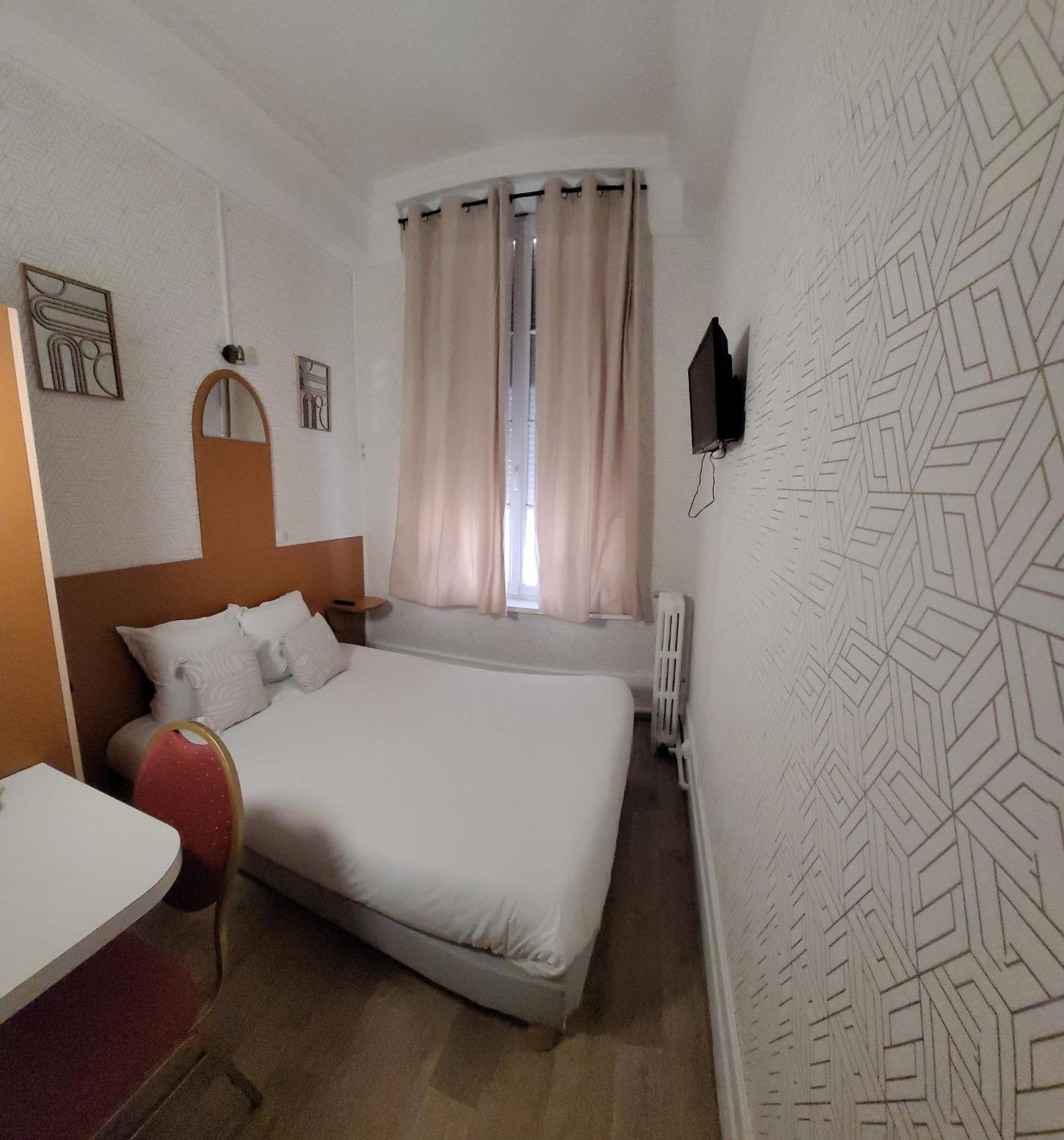 Hotel Central Anzac อาเมียงส์ ภายนอก รูปภาพ